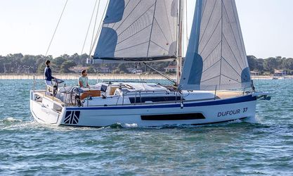 37' Dufour 2023 Yacht For Sale